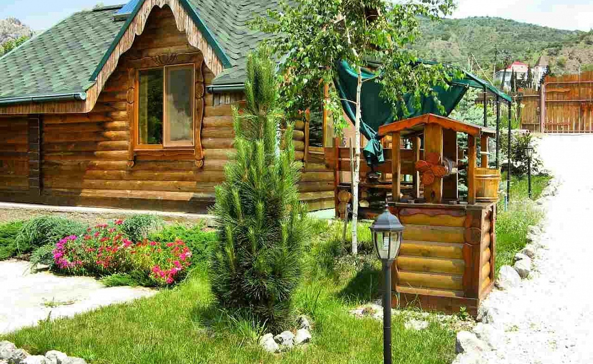 Одноэтажный деревянный коттедж категории 