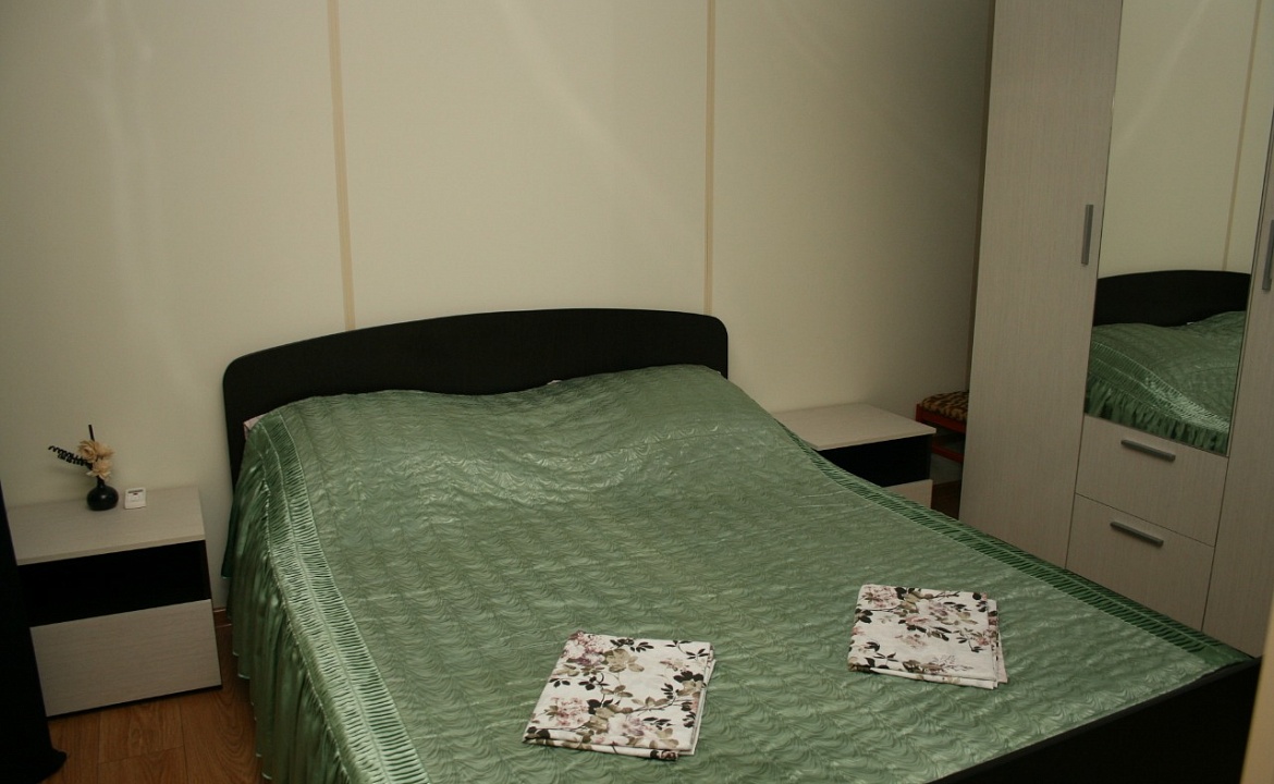 Двухкомнатный номер со своей кухней. Гостевой дом 7Я. Голубицкая