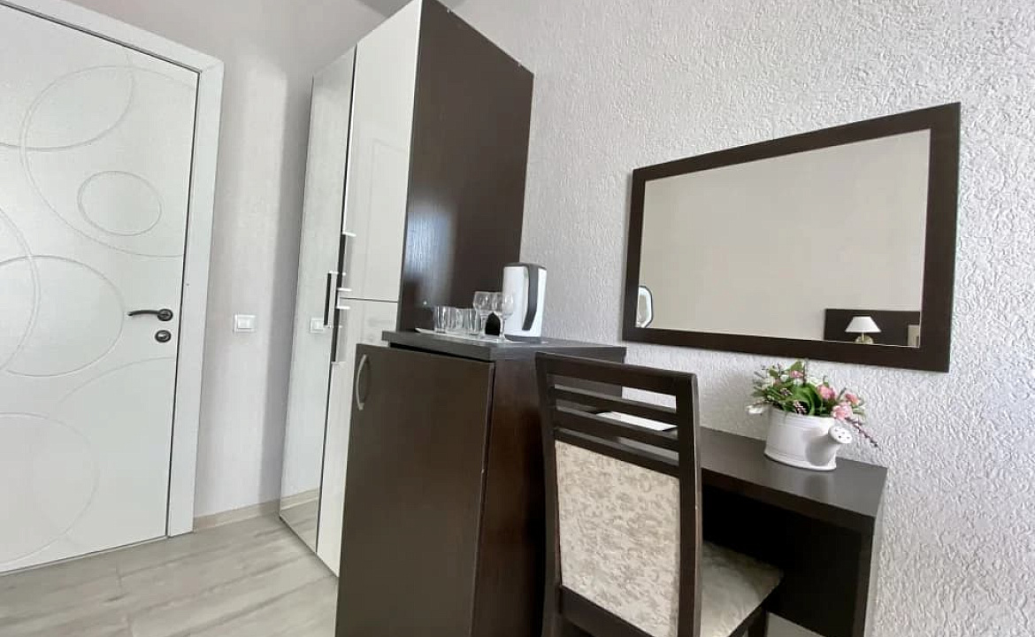 Четырёхместные номера комфорт. "Брио" частный сектор. Геленджик