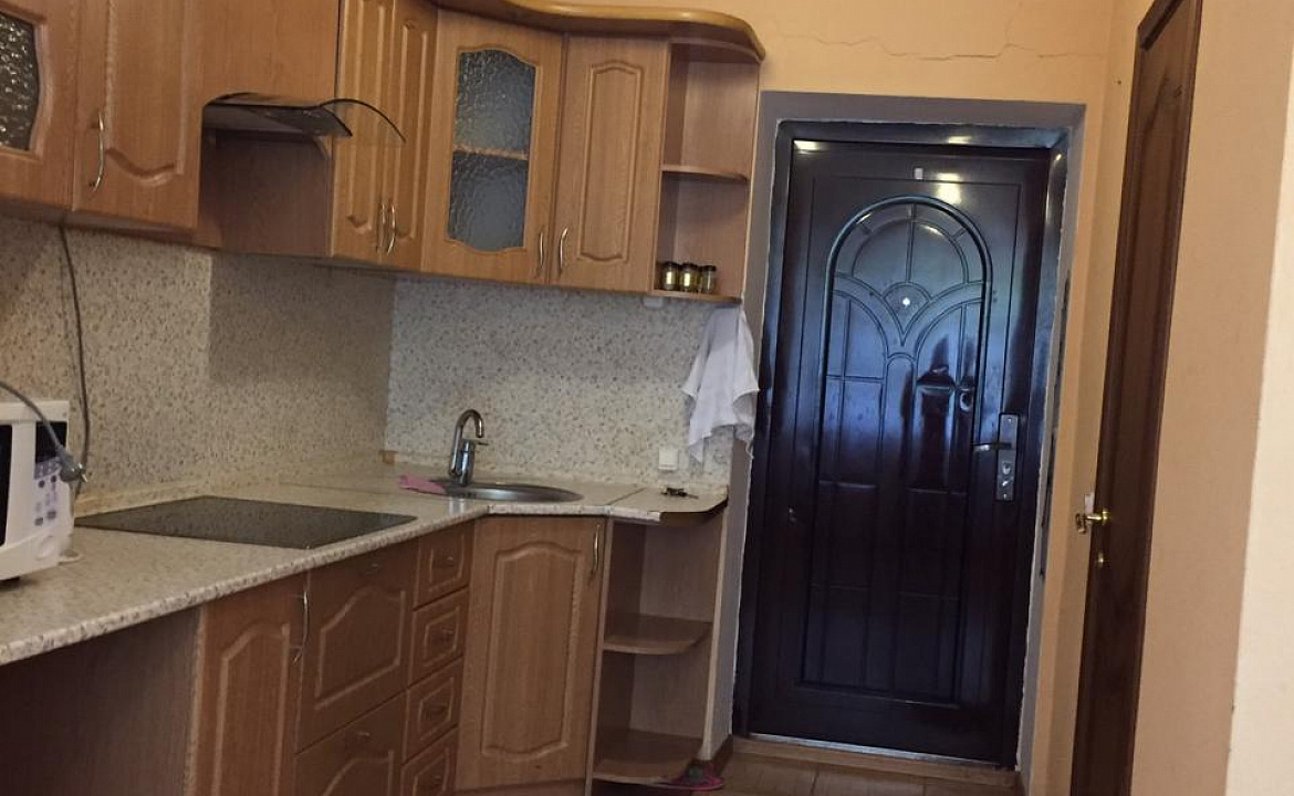 Однокомнатная квартира . Квартира в многоквартирном доме 1-комнатная квартира на первом этаже. Ейск Однокомнатная квартира . Квартира в многоквартирном доме 1-комнатная квартира на первом этаже. Ейск