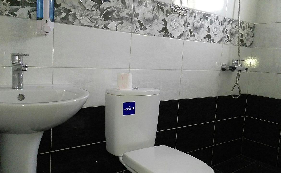 4-местные номера. Отель "Villa-Bora". Керчь