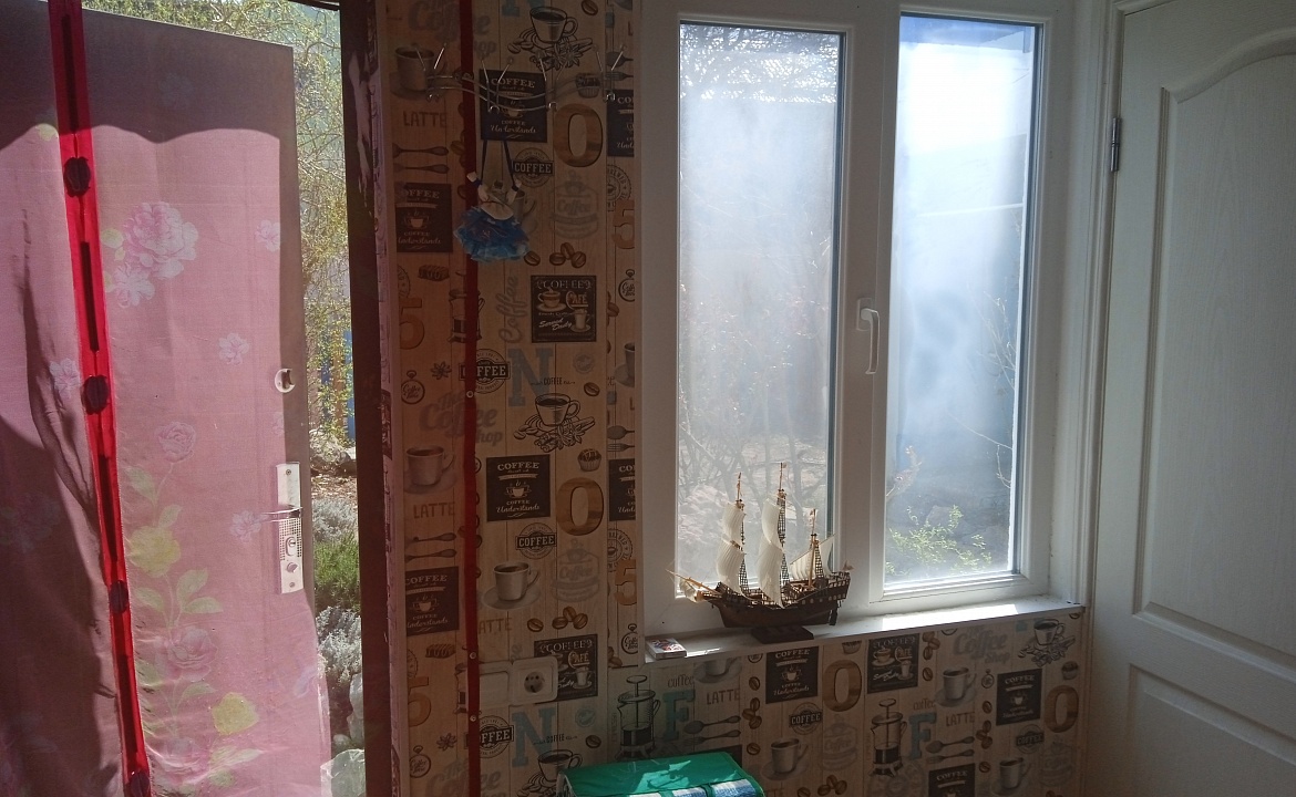 4хместный номер с кухней и сан. узлом. Гостевой дом "Ирина". Крым - частный сектор