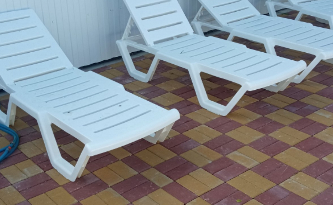 Комната на 5  человек с удобствами. Гостевой дом Семейный пансион. Геленджик