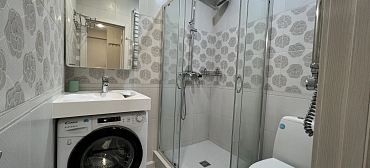 Квартира в многоквартирном доме Стильный апартамент с красивым видом на море и горы