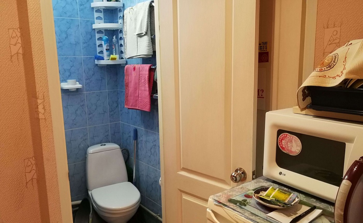 Розовый. Гостевой дом ОАЗИС. Ялта