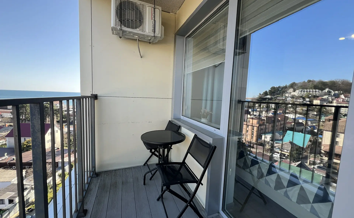 Студия у моря с видом на горы 219к2. Светлая квартира с террасой и морем. Дагомыс