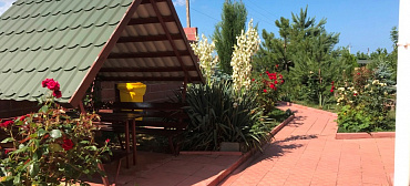 Отель У Моря с бассейном