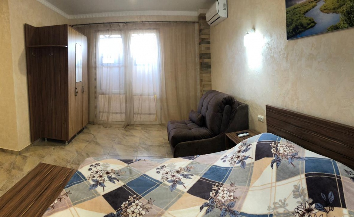 Комфорт 3. Гостевой дом 《 Замок Рауля 》. Лермонтово