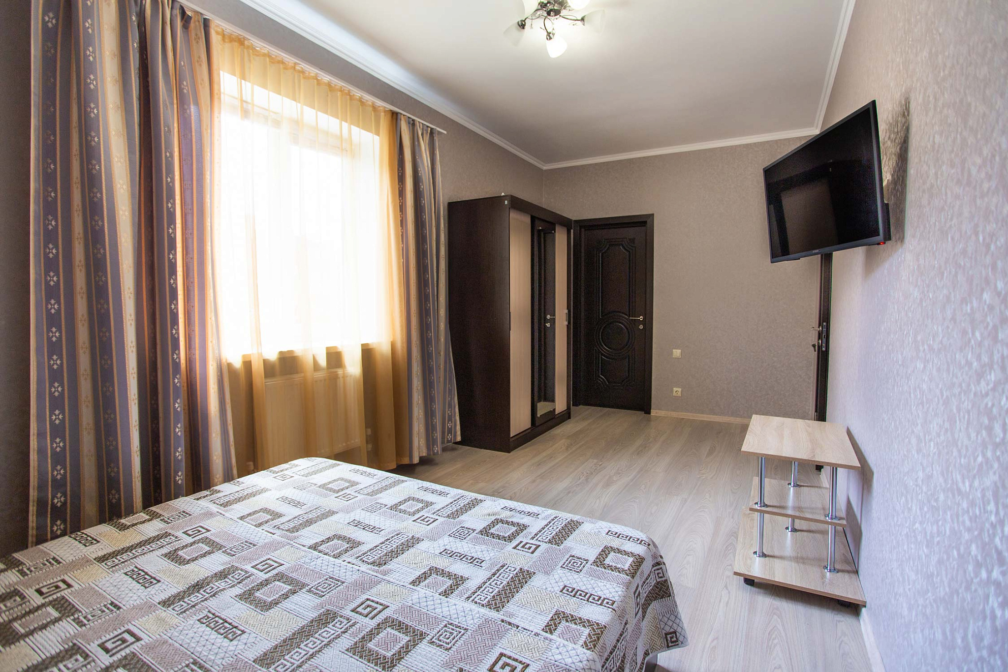 . Мини-Гостиница "Nova". Геленджик