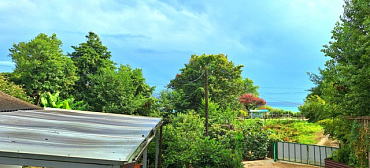 ОТДЕЛЬНЫЙ 2-х комнатный ДОМИК со всеми удобствами  (семь спальных мест)!  МОРЕ напротив! 