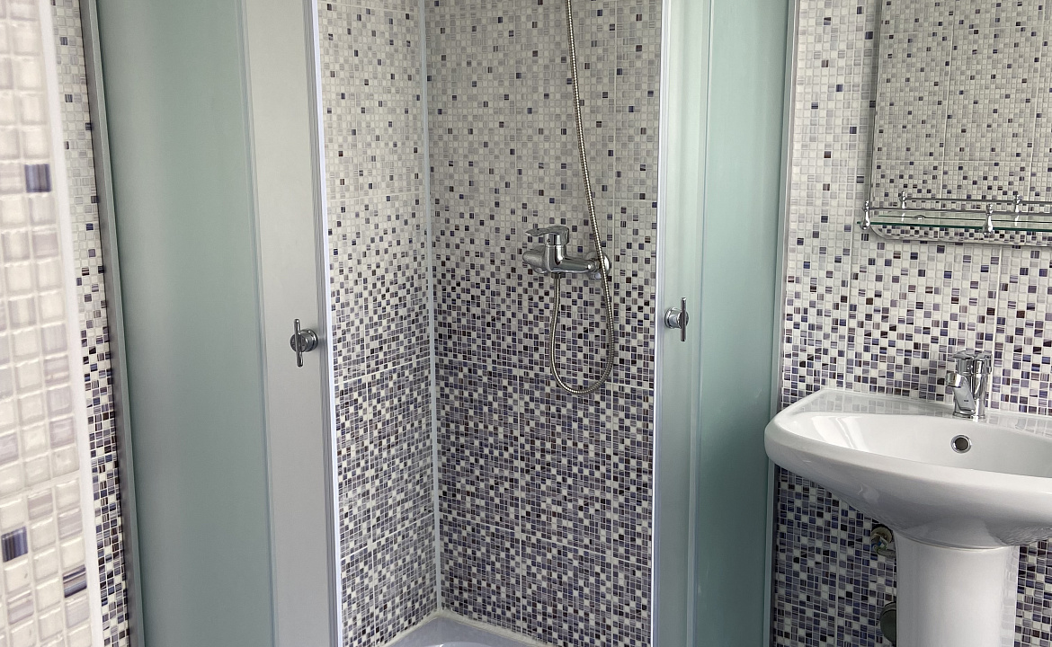 3-х местный номер. Гостевой дом Надежда в Гаграх. Гагра