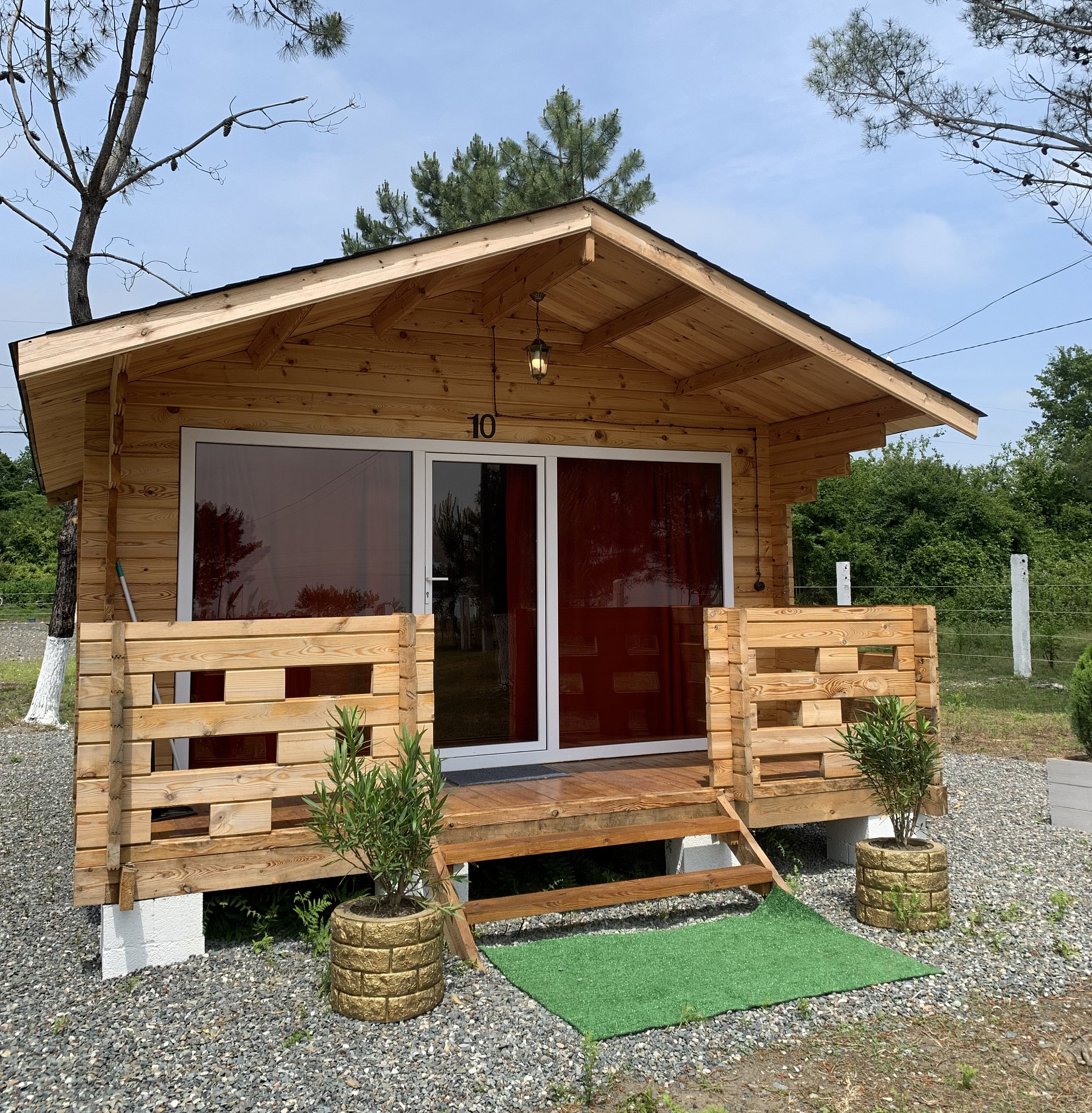 . База отдыха Сосновый бор. Сухум