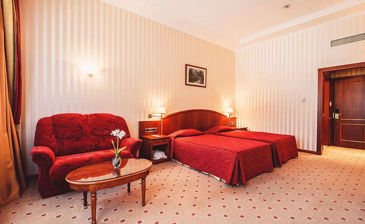 Премьер. Отель «Ореанда» Премьер Отель. Ялта