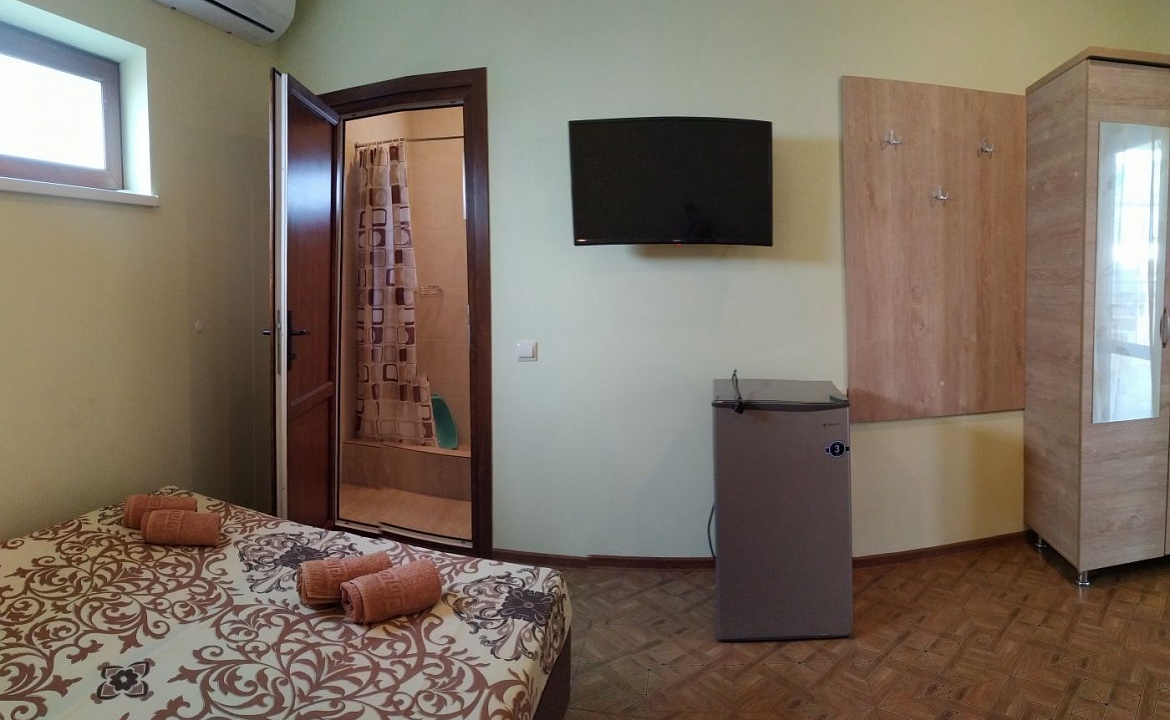 3х местный с удобствами. Частный сектор Гостевой дом "Leto". Кабардинка 3х местный с удобствами. Частный сектор Гостевой дом "Leto". Кабардинка