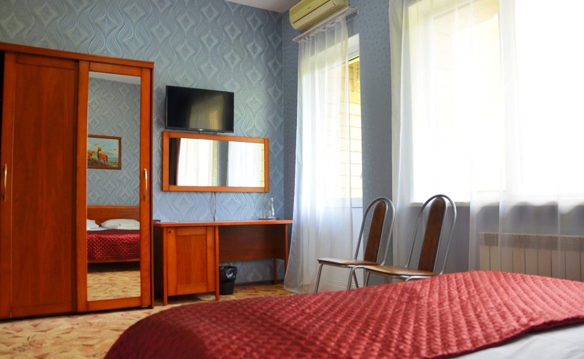 Комфорт с балконом. Отель «РП Утомленные Солнцем». Красная Поляна