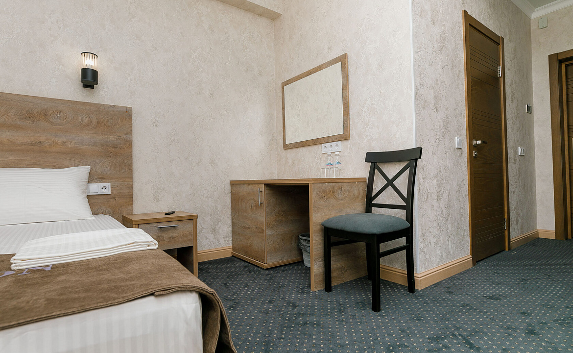 СТАНДАРТ C ДВУМЯ КРОВАТЯМИ. Отель "Алион". Геленджик