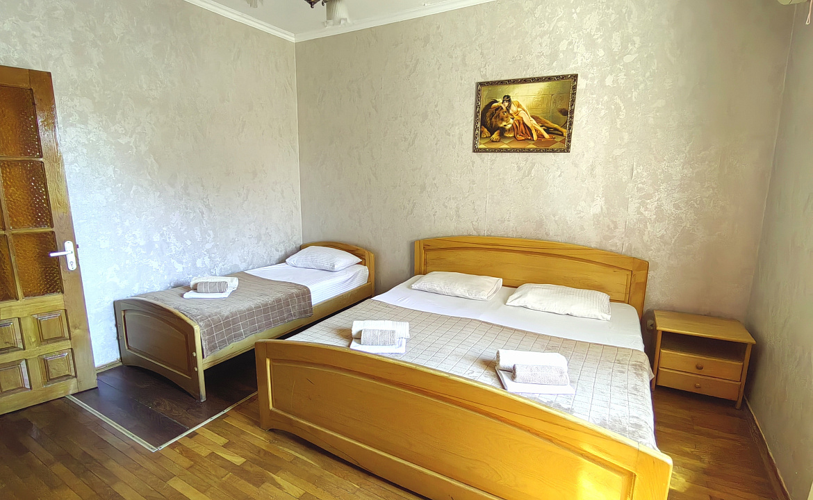 Двухкомнатный с кухней до 7  гостей. Гостевой дом "Цитрус". Лазаревское