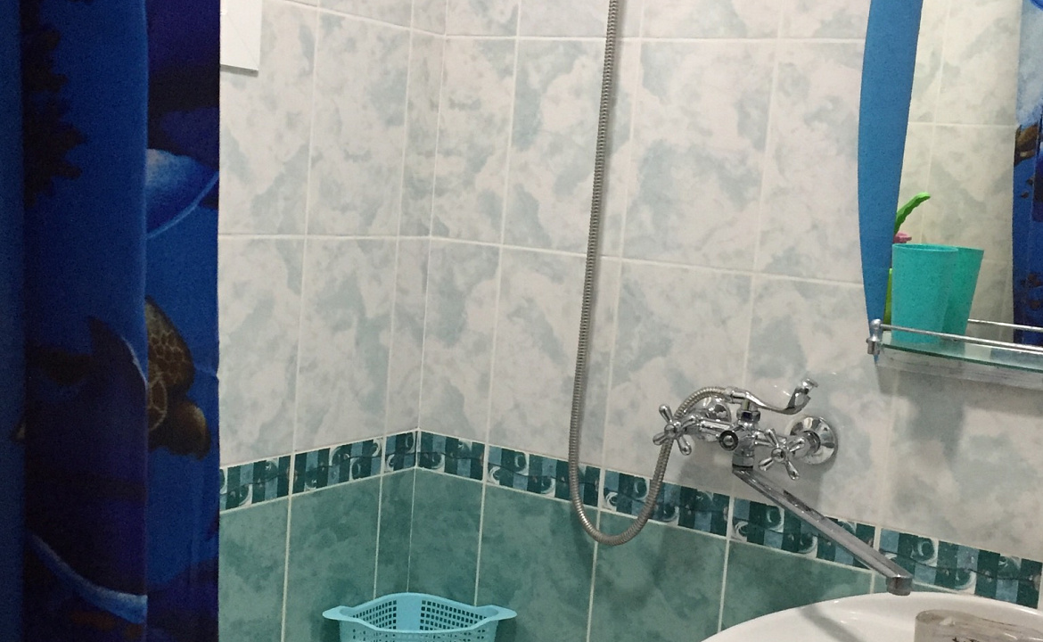 Квартира под ключ. Квартира в многоквартирном доме Островского 19. Геленджик