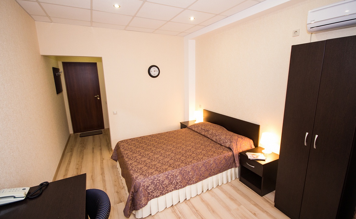 Стандарт 2-местный. Отель Робинзон. Анапа