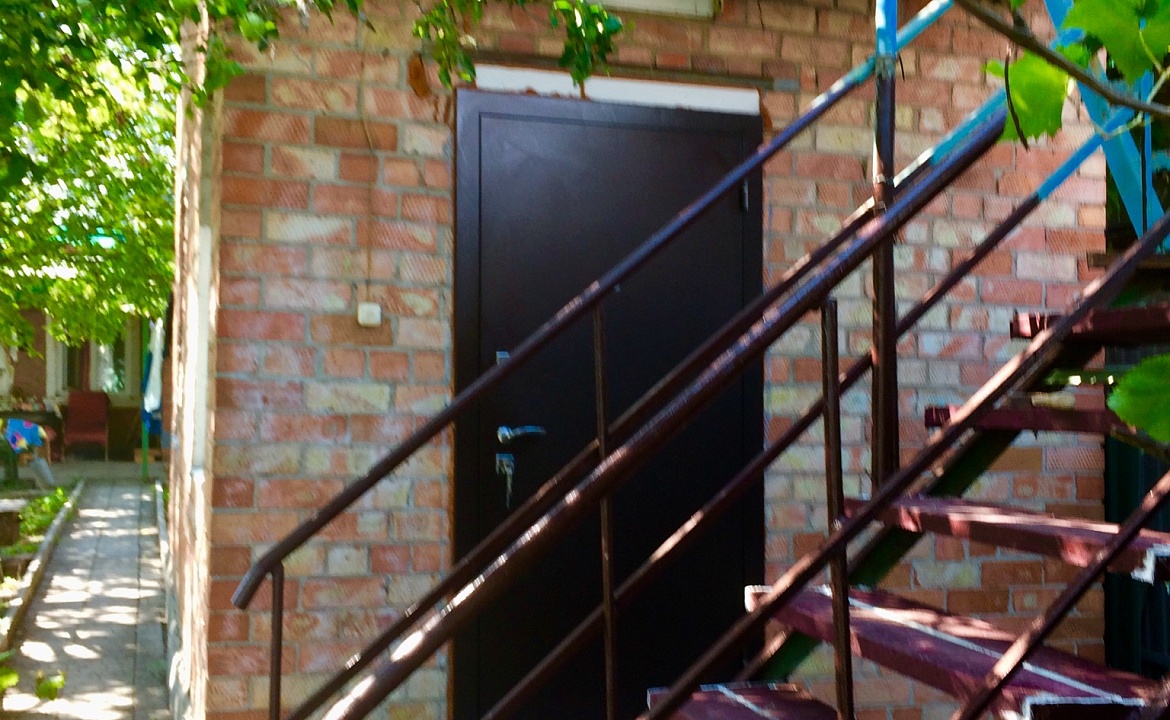 3-х местный . Дом под ключ У Марии. Ейск