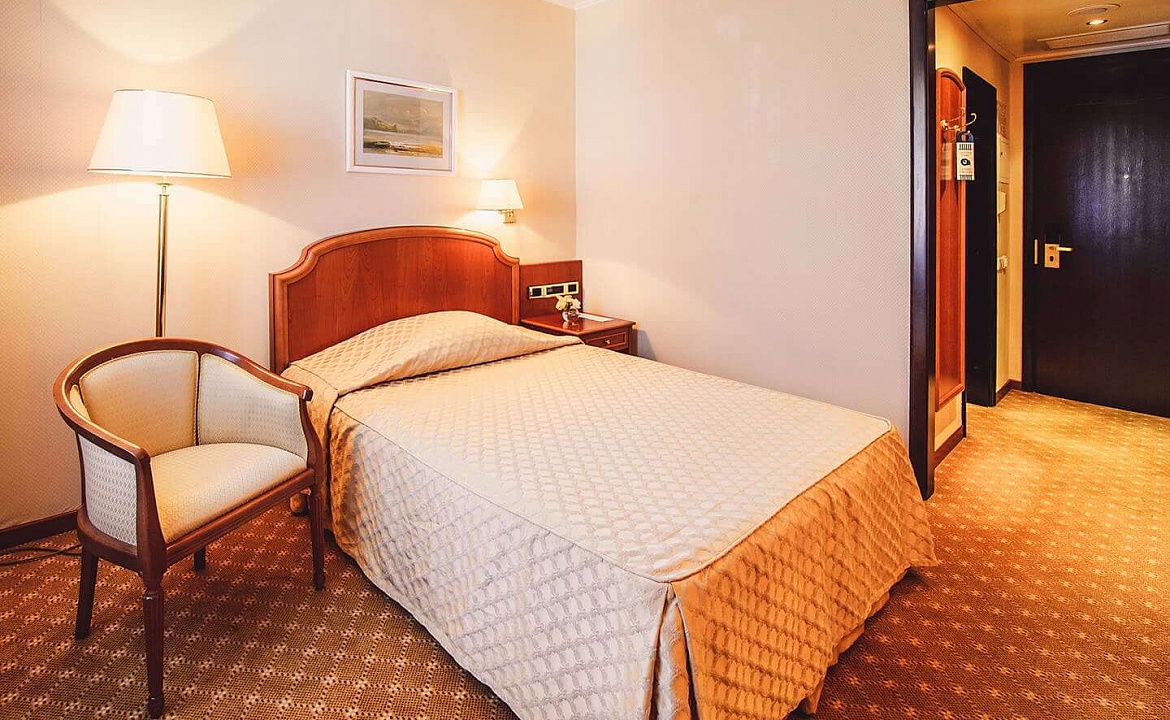 Стандарт одноместный. Отель «Ореанда» Премьер Отель. Ялта