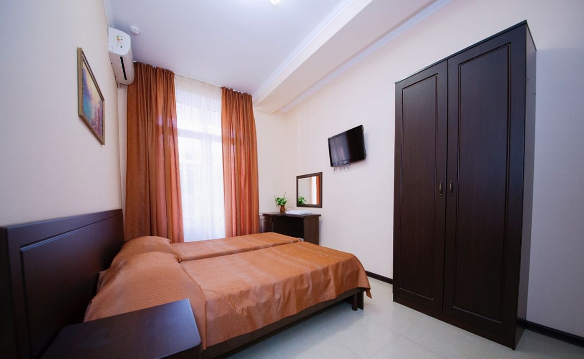 НОМЕР 2-х местный Полулюкс . Гостевой дом «У моря» Витязево. Витязево