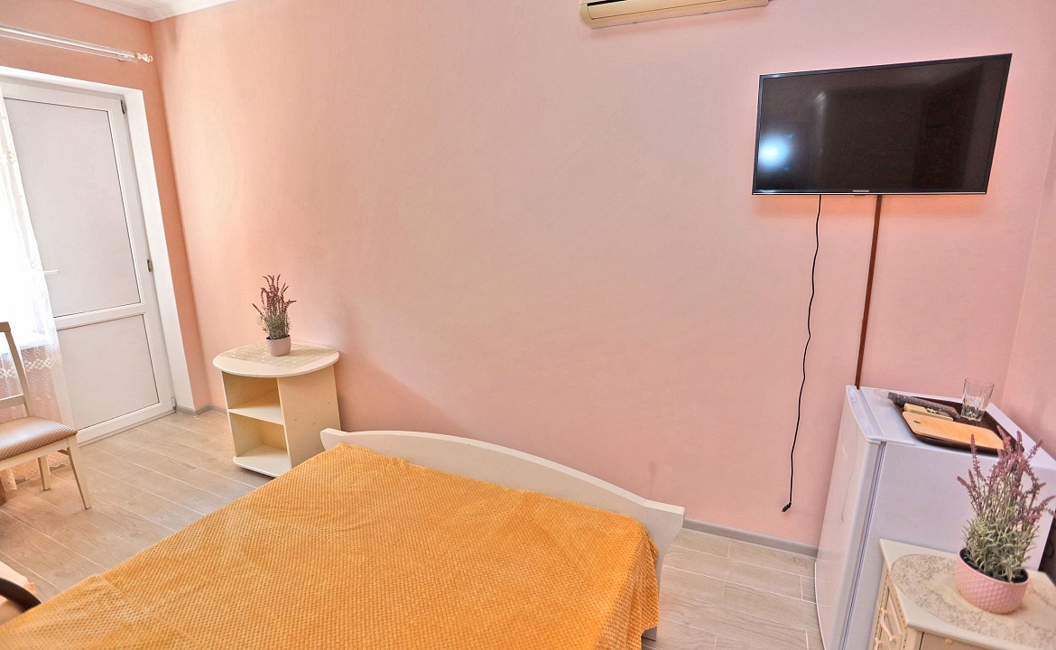 3х местный стандартный номер. Гостевой дом Надежда - Витязево. Витязево 3х местный стандартный номер. Гостевой дом Надежда - Витязево. Витязево