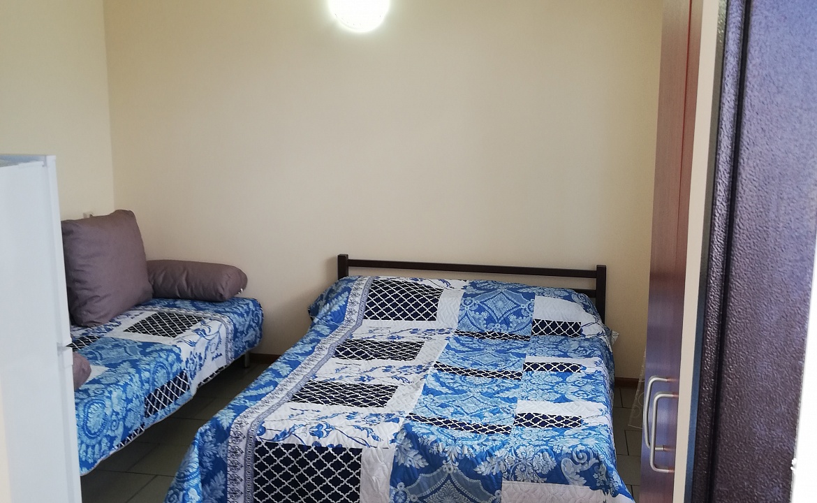 Домик у моря 4х-местный. Гостевой дом Домик у моря Пролетарская 152. Должанская