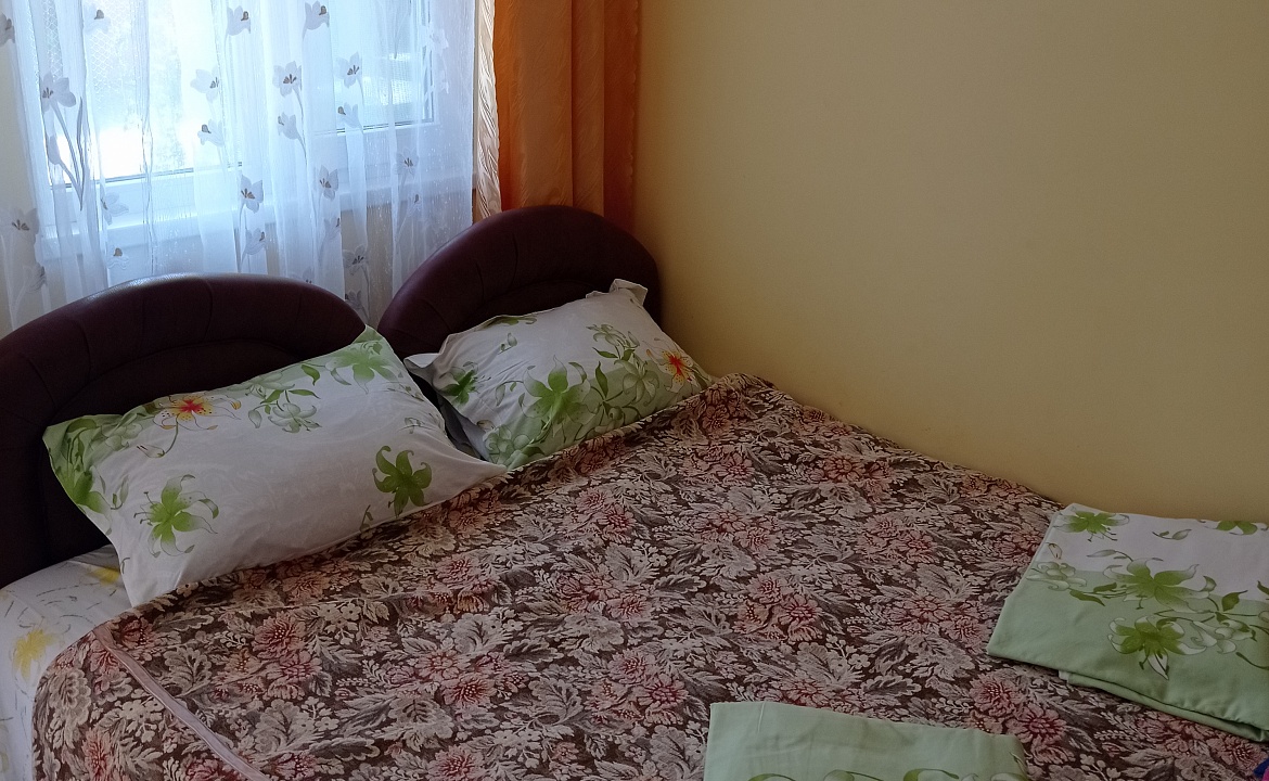 3 местный номер. Гостевой дом   "Отдых". Кучугуры