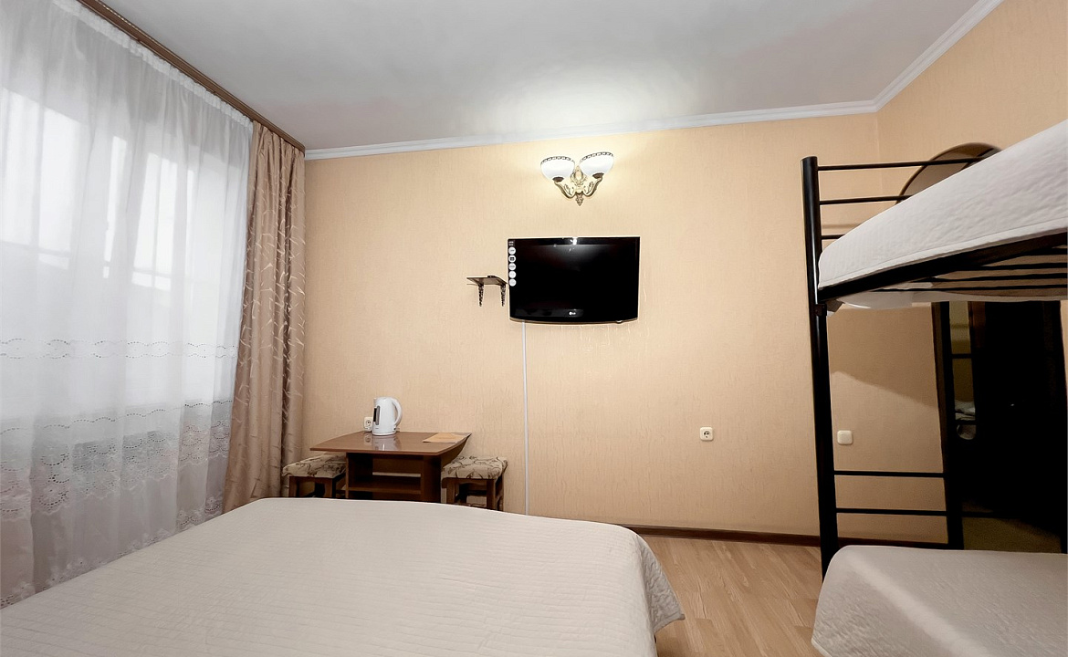 Семейный номер. Отель "VIVA Лариса". Адлер