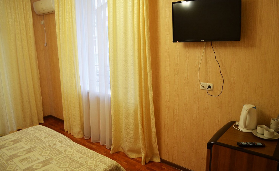 Двухкомнатный (2 и 3эт). Отель Гостевой дом «У Тещи-2». Феодосия