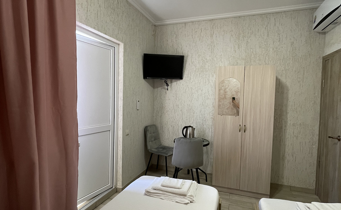 Стандарт с раздельными кроватями . Гостевой дом "Алхыд". Пицунда Стандарт с раздельными кроватями . Гостевой дом "Алхыд". Пицунда