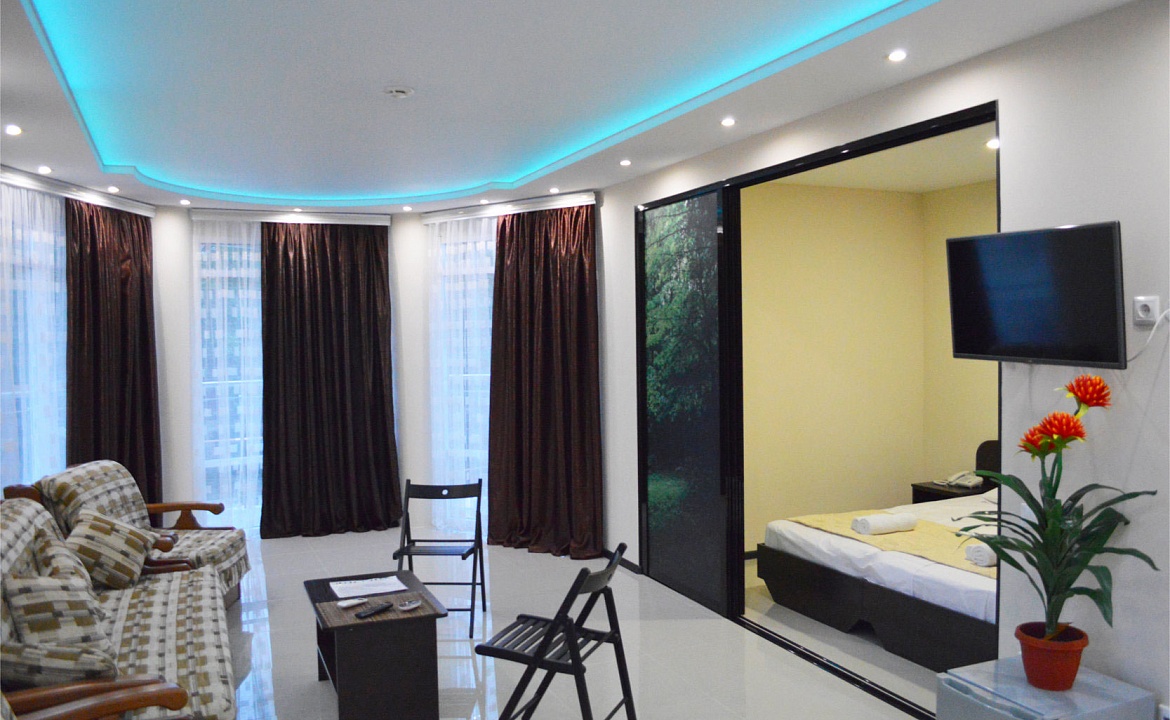 6-ти местный 