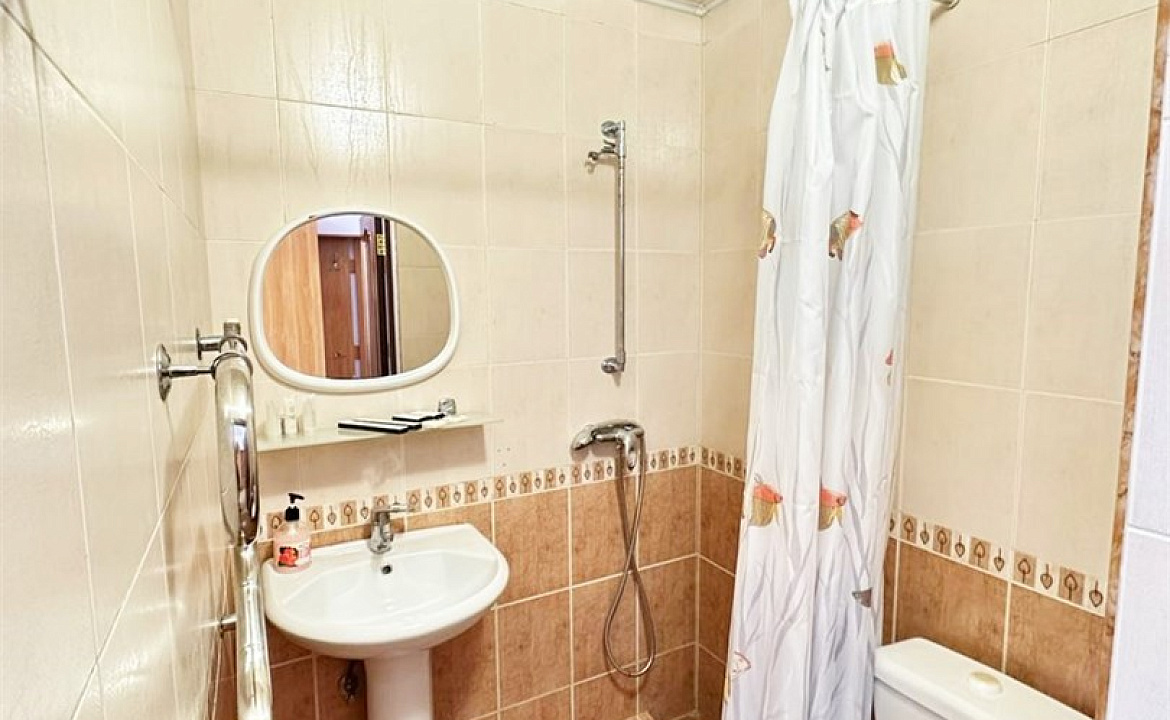 Cтандарт 2х местный с двумя кроватями и доп местом. Отель LooBeach SeaView. Лоо