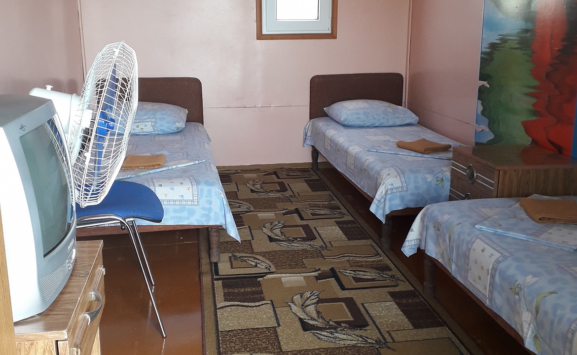 3х местный с видом на море ЭКОНОМ. Гостевой дом МОРЕ с бассейном и баней. Джубга