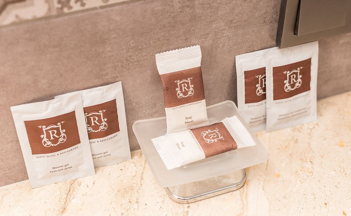 Стандарт с балконом. Бутик- отель "Репин" . Витязево