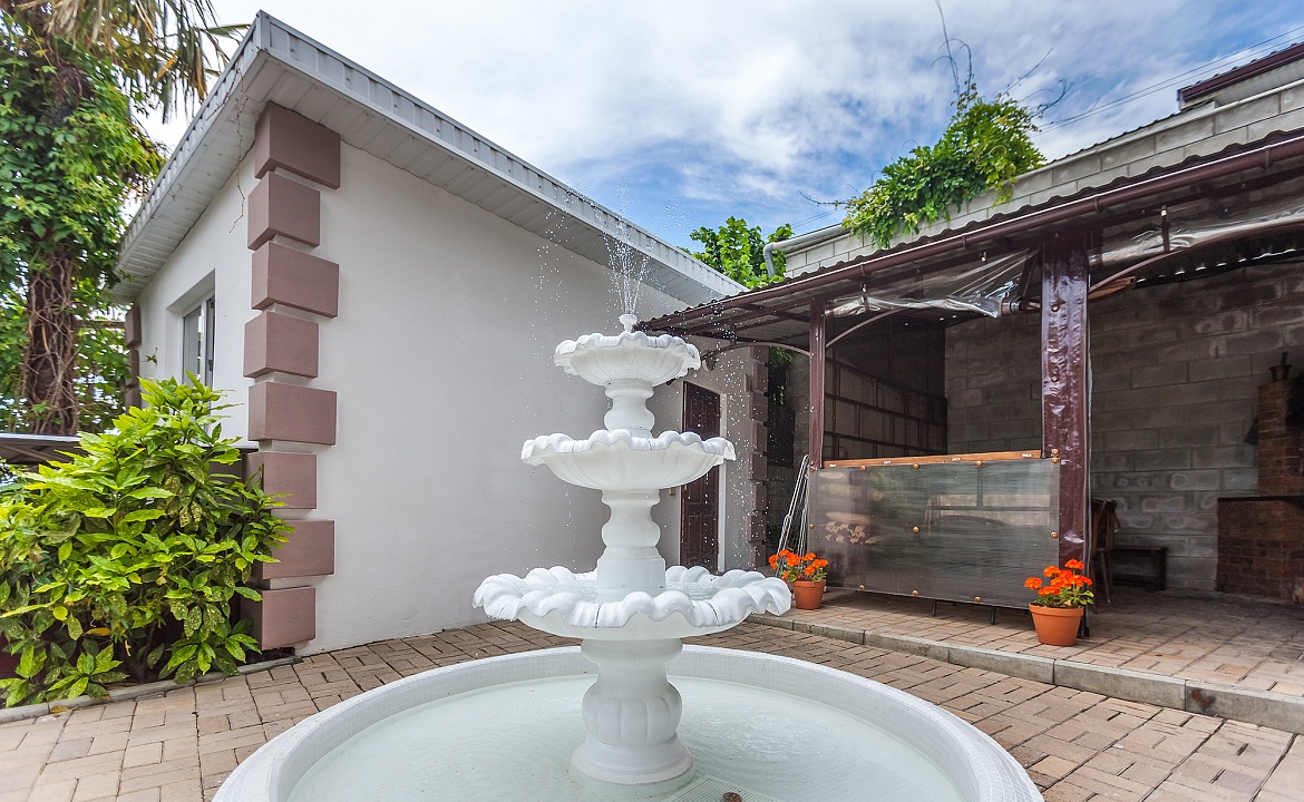 Небольшой домик на 2 чел. Гостевой дом Пролетарская 12. Гурзуф