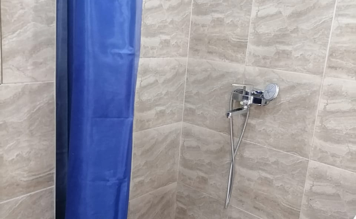 Двухместные апартаменты. Гостевой дом Четыре сезона. Лоо