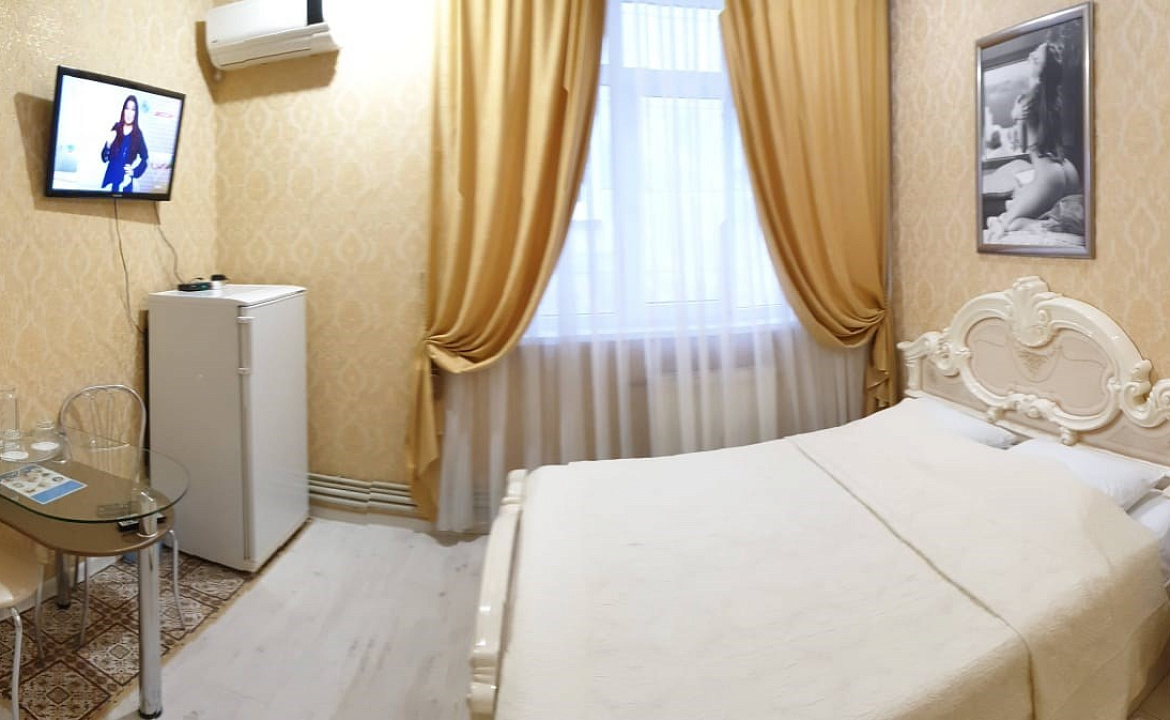 Двухместный номер эконом класса. Гостевой дом Золотая миля. Сочи