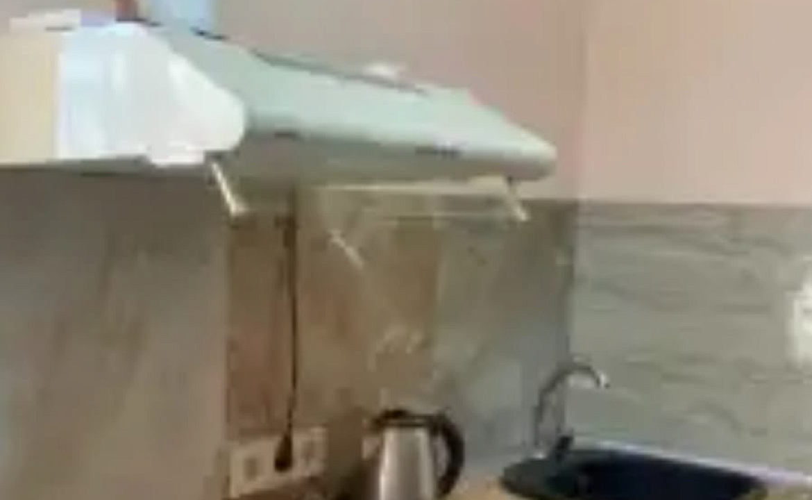 Семейные апартаменты. Гостевой дом Четыре сезона. Лоо