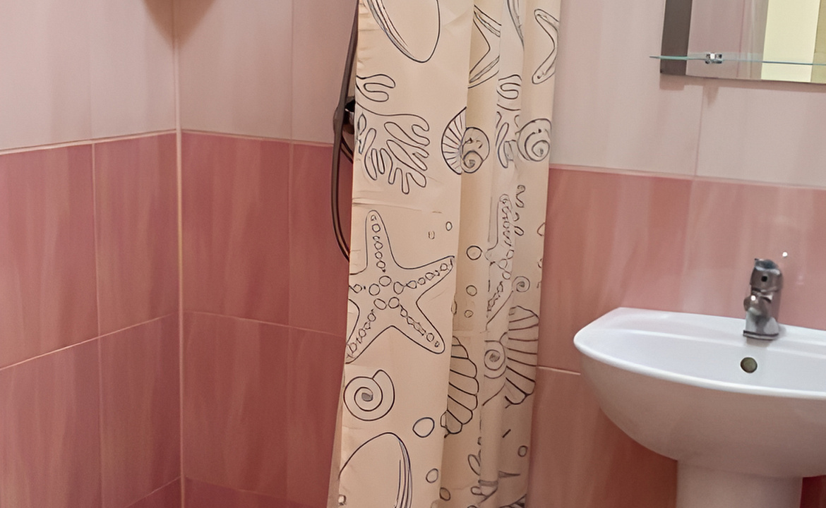 Апартаменты студия на 3-х человек с французским балконом. Гостевой дом "МЕЛИС". Дивноморское