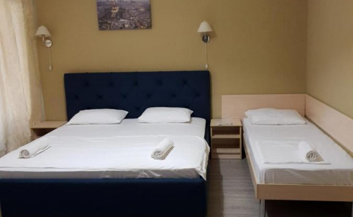 Семейный 2х-комнатный . Гостевой дом "Мека". Гудаута