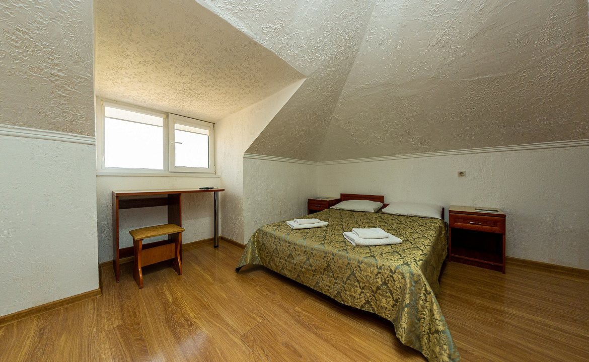 Четырёхместный Семейный (мансарда). Отель Анапа Патио. Анапа