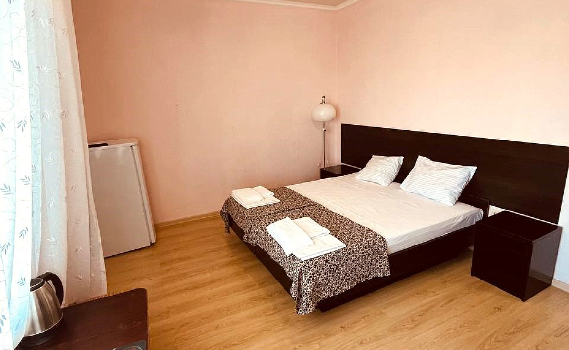 Стандартный Двухместный с доп. местом и балконом. Отель "Гермес" . Вардане Стандартный Двухместный с доп. местом и балконом. Отель "Гермес" . Вардане