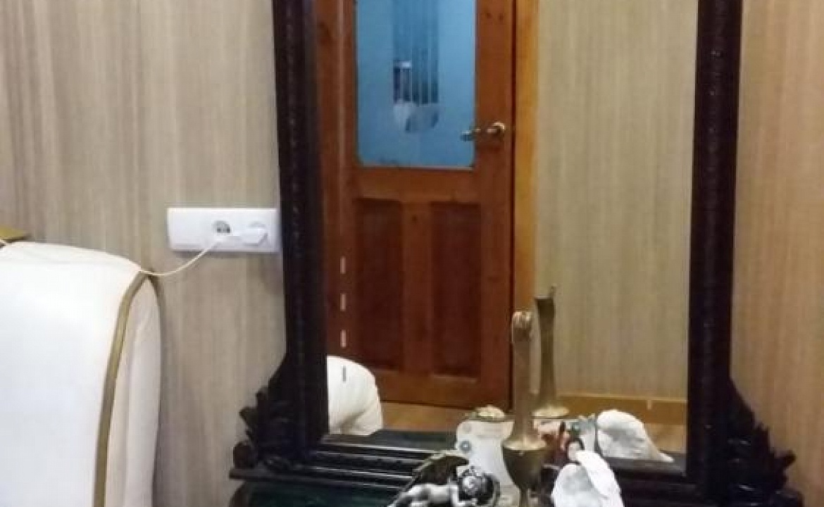 Квартира под ключ. Квартира в многоквартирном доме Трёхкомнатная квартира. Сухум