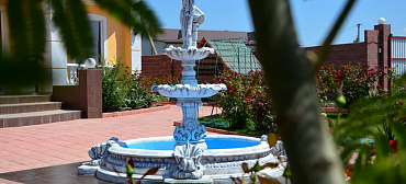 Отель У Моря с бассейном