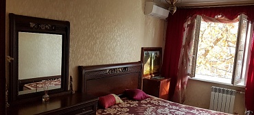 Квартира в многоквартирном доме Посуточно 3-комн квартира в Крыму г. Алуште