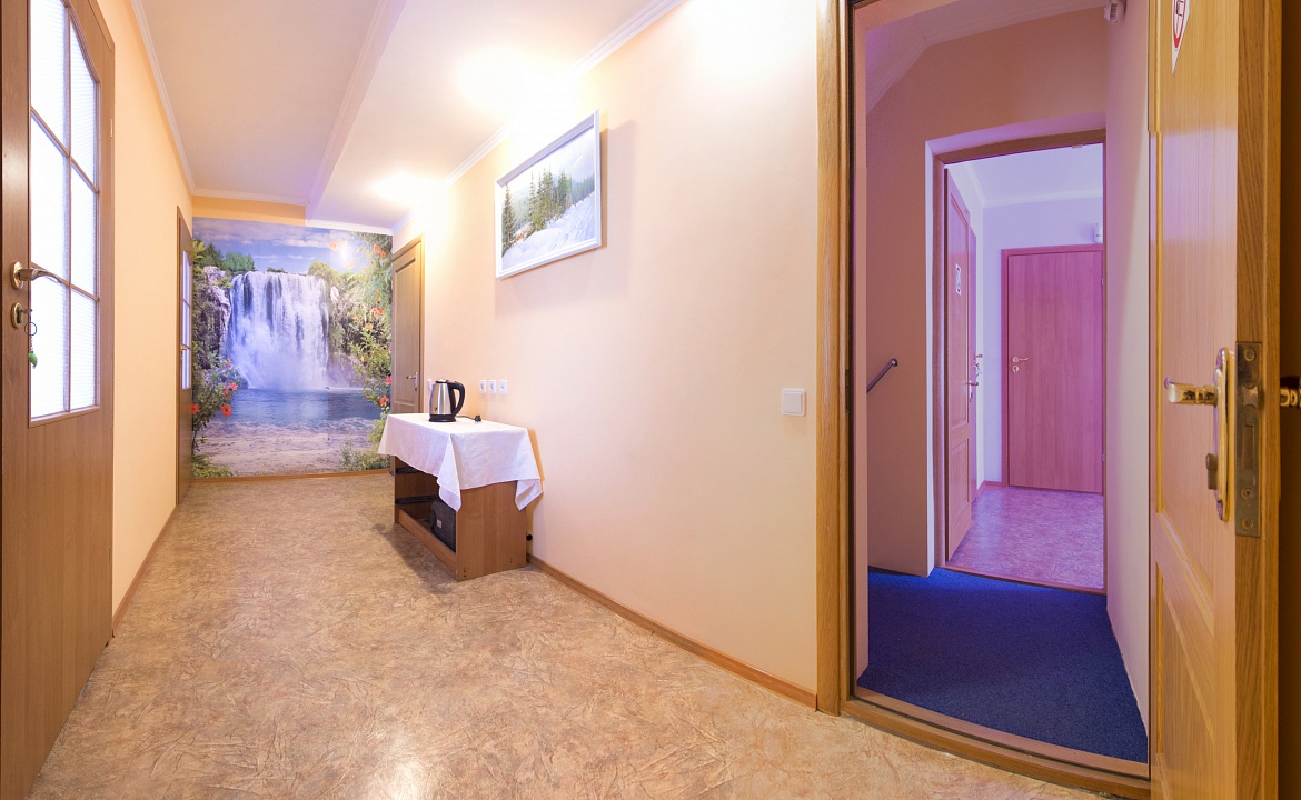 2х местный эконом класс. Гостиница "Водолейчик". Алушта