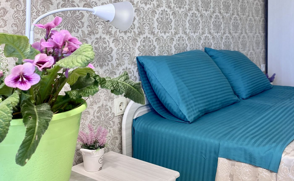 Квартира с великолепным видом на Горы и Море. Квартира в многоквартирном доме C видом на Горы и Море на Дмитриевой 56. Сочи