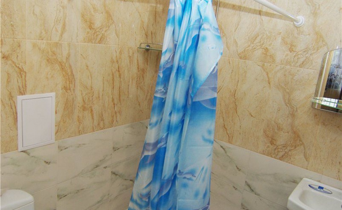 Комфорт 2-х местный без балкона( Комната № 1). Частный гостевой дом у Ярославовны. Алушта